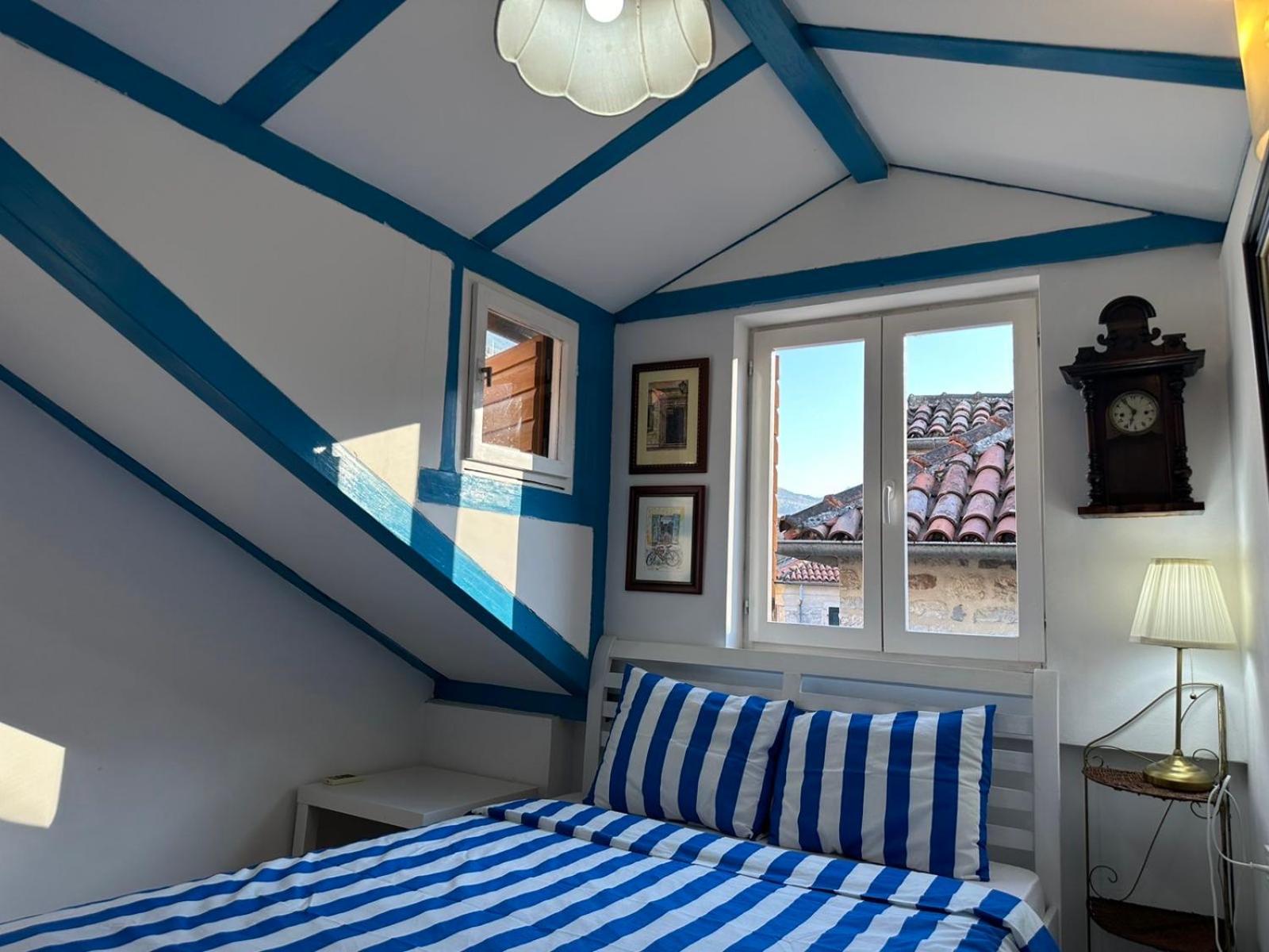 Charming Apartment With A Terrace Котор Екстер'єр фото