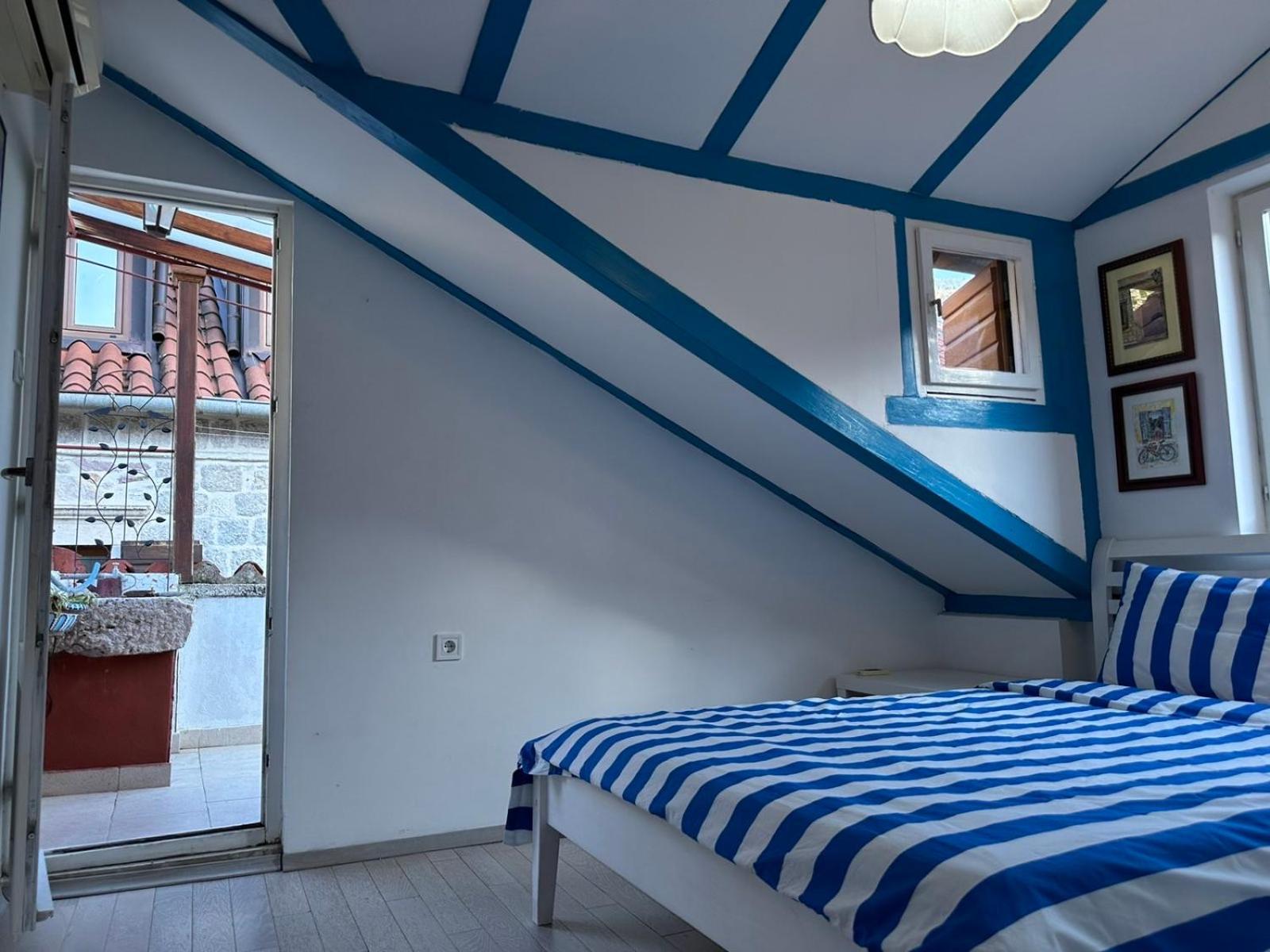 Charming Apartment With A Terrace Котор Екстер'єр фото